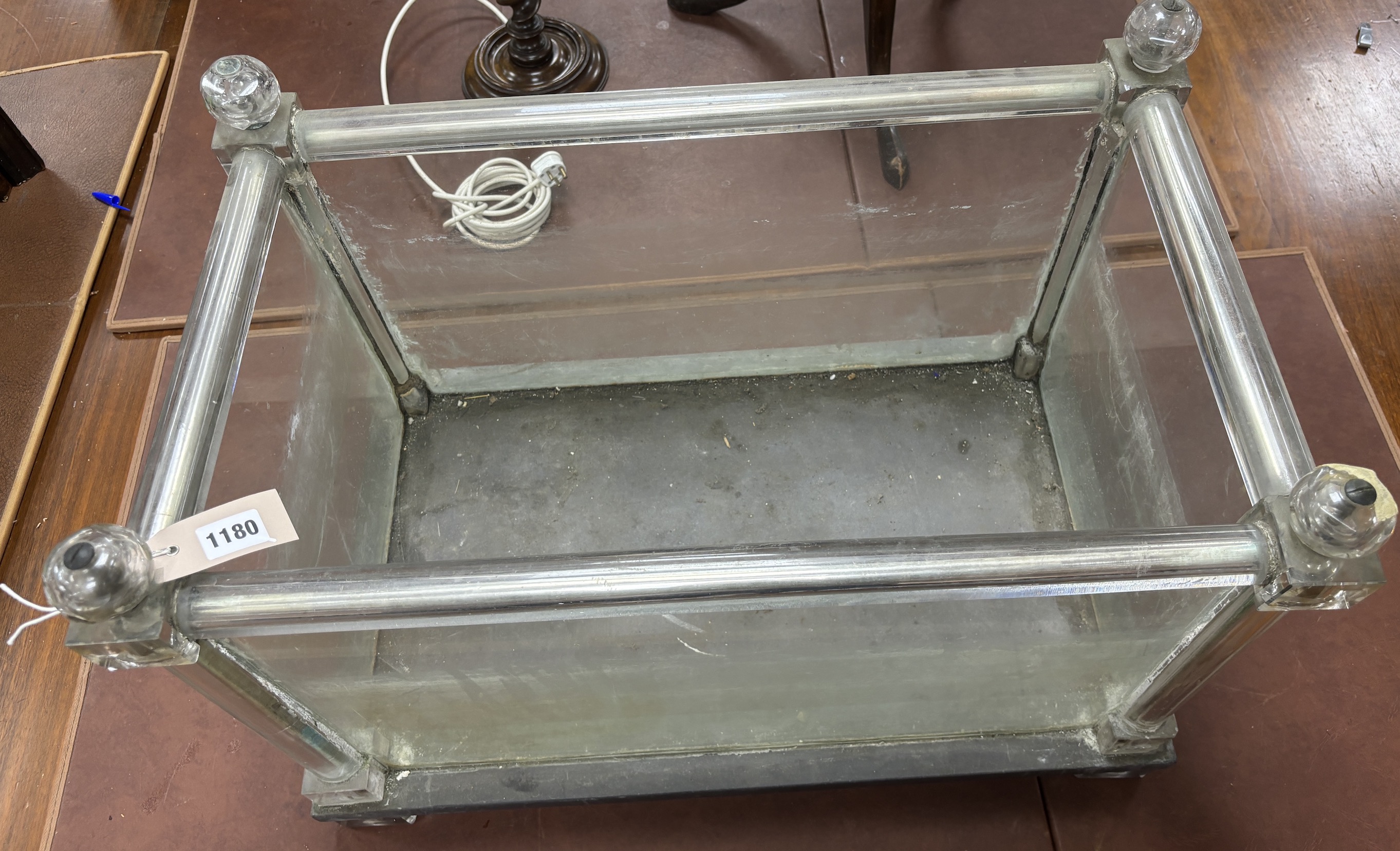 A rectangular glass fish tank, width 64cm, depth 39cm, height 47cm